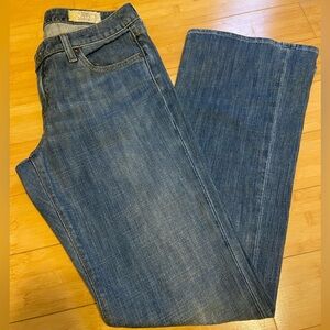 GAP 1969 Bootcut Jeans Medium Wash Women’s Size 6 Relaxed Fit